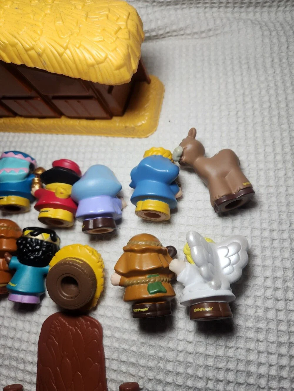 Fisher-Price Yellow Nativity Playset with Multicolor Figures 19pc Set